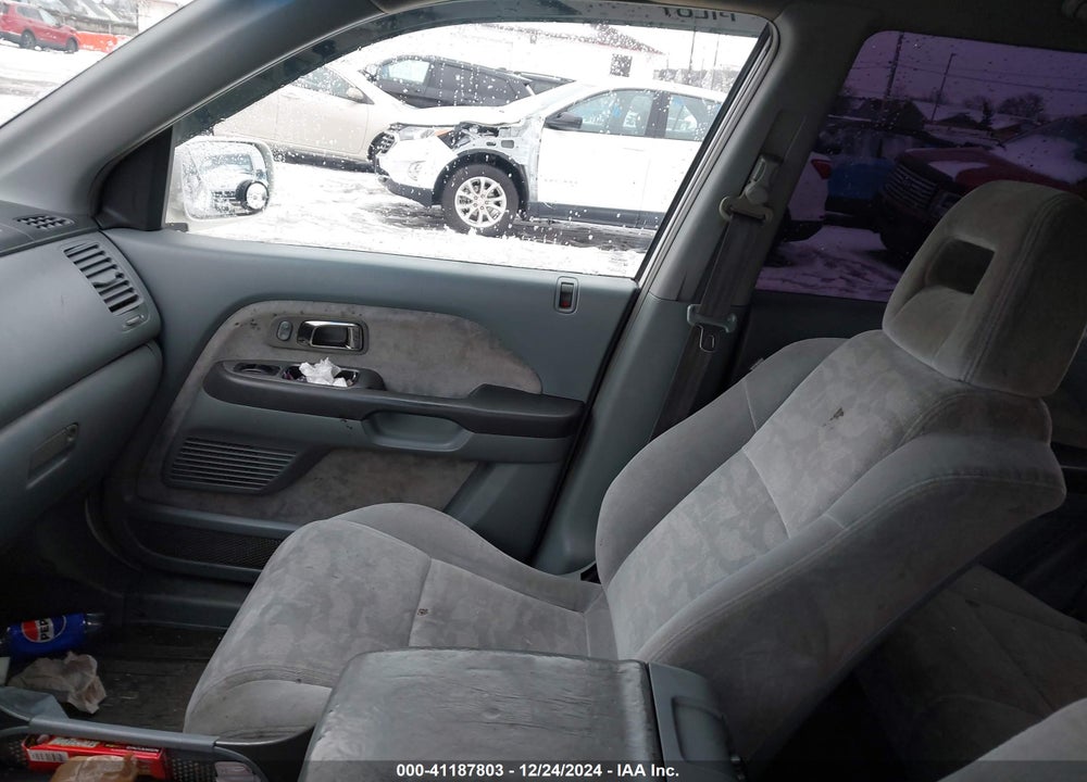2004 HONDA PILOT EX VIN: 2HKYF18454H611505