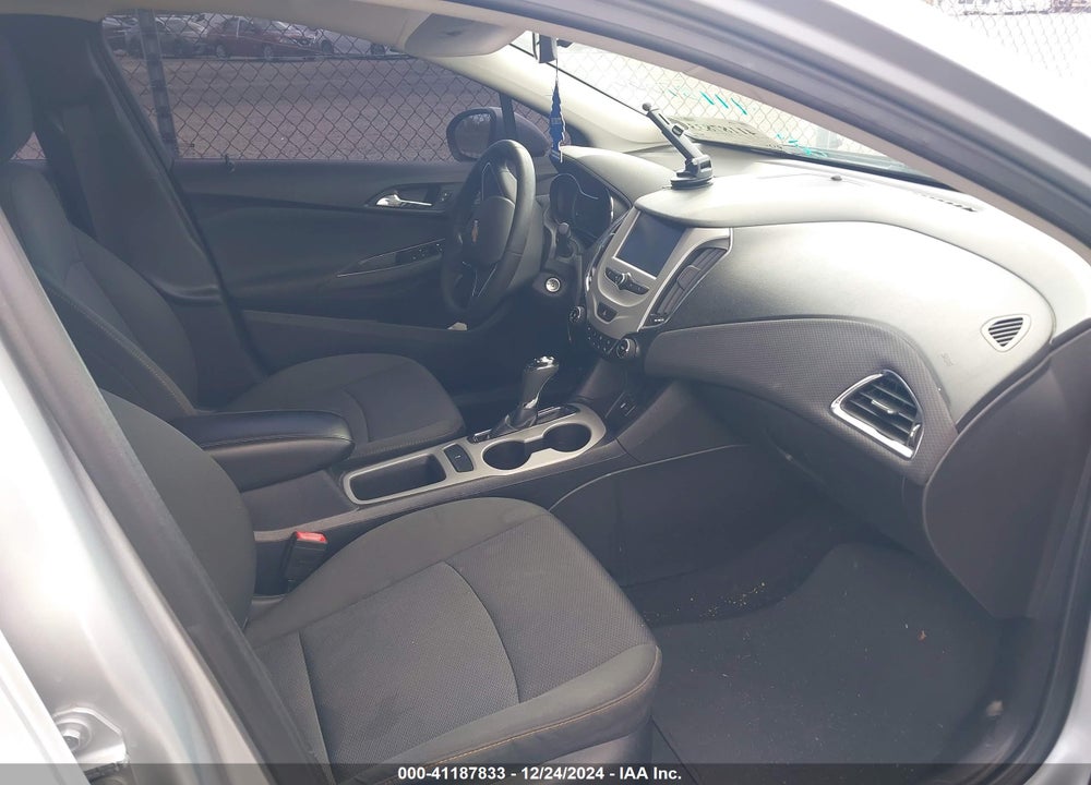 2018 CHEVROLET CRUZE VIN: 1G1BC5SM0J7156618