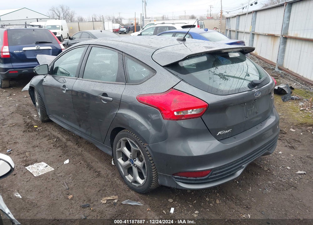 2017 FORD FOCUS ST VIN: 1FADP3L90HL313297