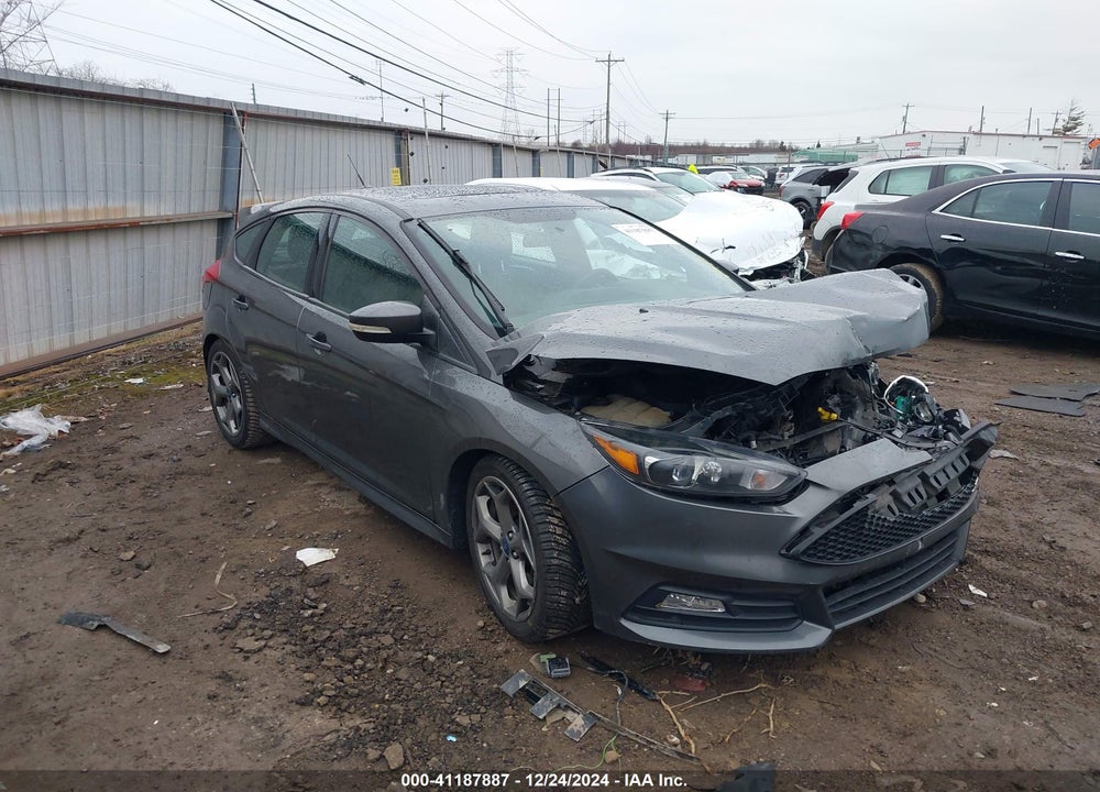 2017 FORD FOCUS ST VIN: 1FADP3L90HL313297