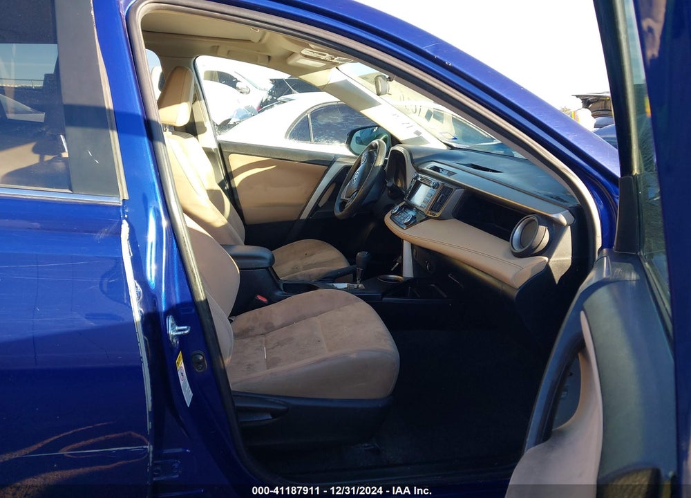 2015 TOYOTA RAV4 XLE VIN: 2T3WFREV0FW175905