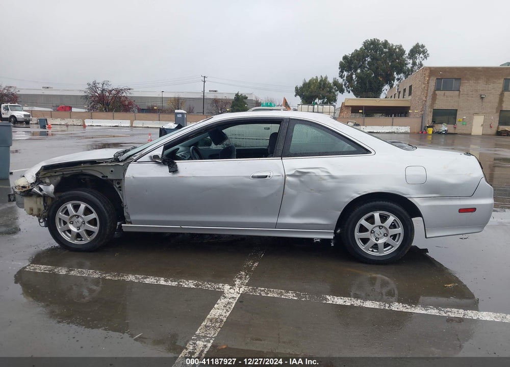 2002 HONDA ACCORD 2.3 EX VIN: 1HGCG32512A002387