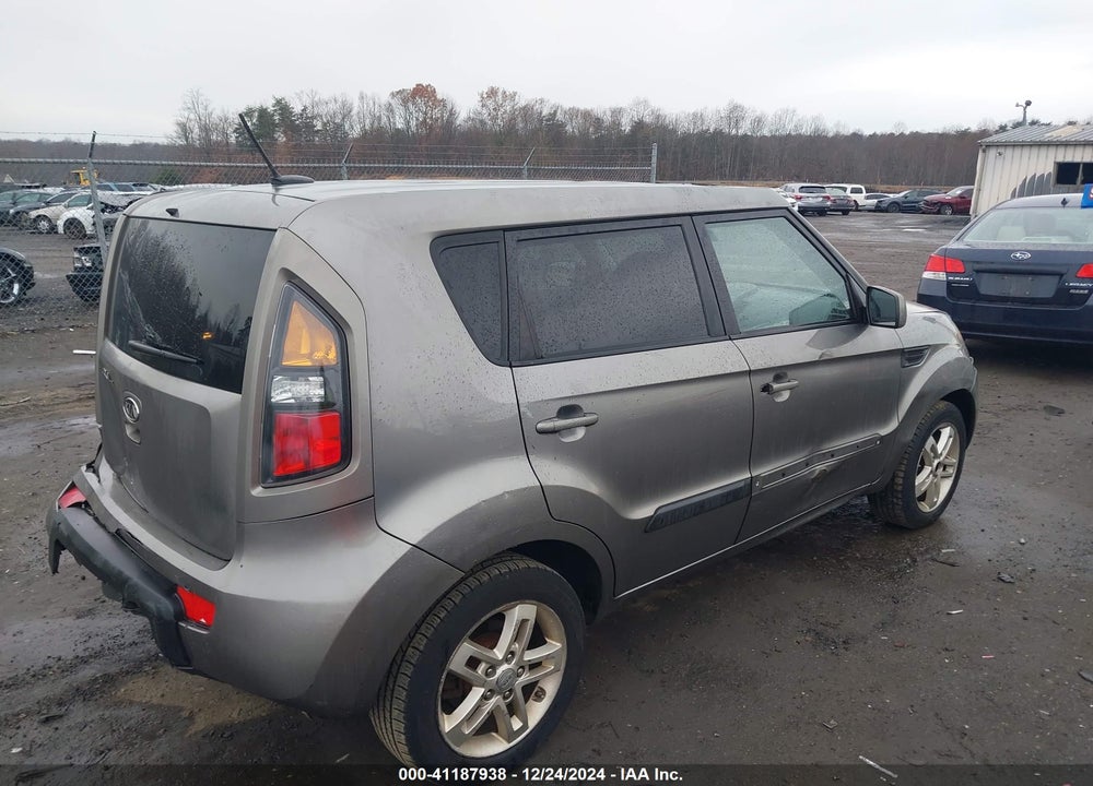 2011 KIA SOUL VIN: KNDJT2A26B7195779