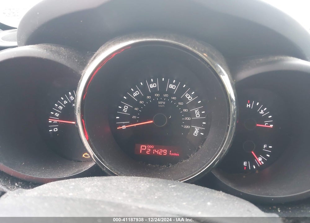 2011 KIA SOUL VIN: KNDJT2A26B7195779