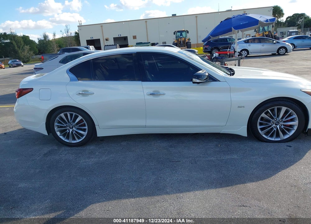 2018 INFINITI Q50 3.0T LUXE VIN: JN1EV7AP9JM360182