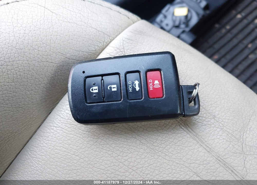 2013 TOYOTA AVALON HYBRID VIN: 4T1BD1EB5DU002852