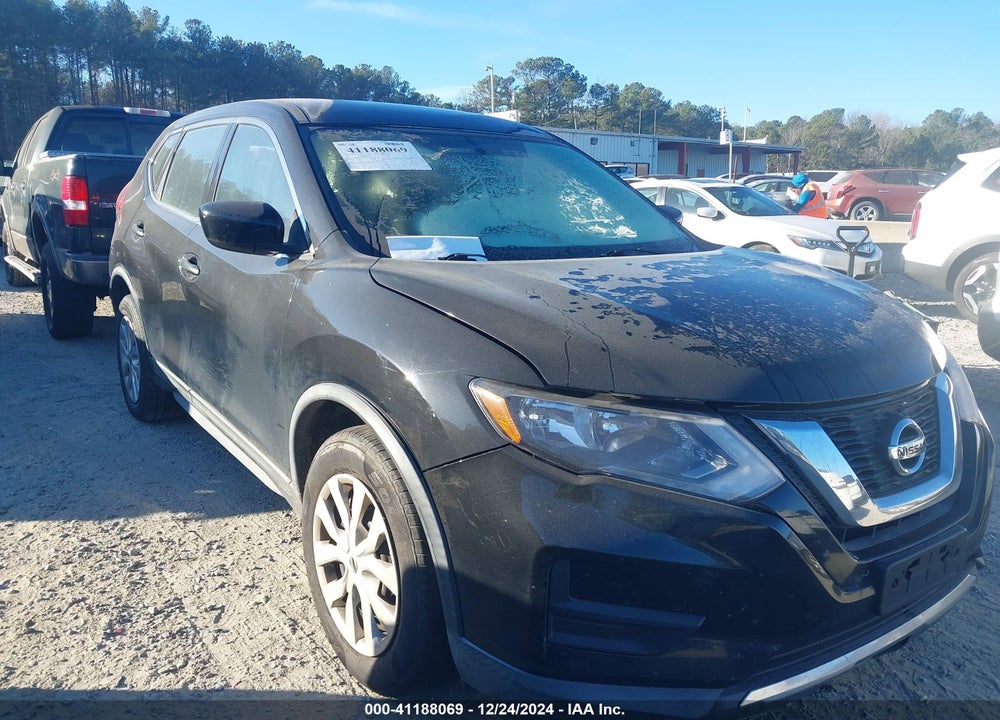 2017 NISSAN ROGUE S VIN: KNMAT2MV7HP555642