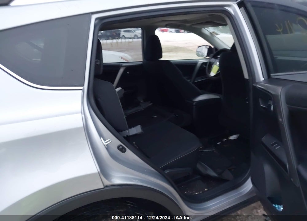 2018 TOYOTA RAV4 VIN: JTMRFREV6JD226925