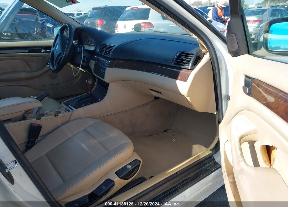 2005 BMW 325I VIN: WBAET37425NJ88647