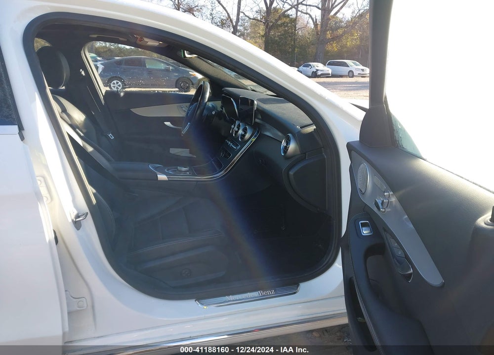 2021 MERCEDES-BENZ C 300 VIN: W1KWF8DB9MR633722