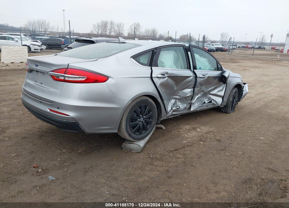 2020 FORD FUSION VIN: 3FA6P0G76LR108495