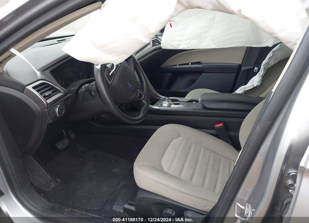 2020 FORD FUSION VIN: 3FA6P0G76LR108495