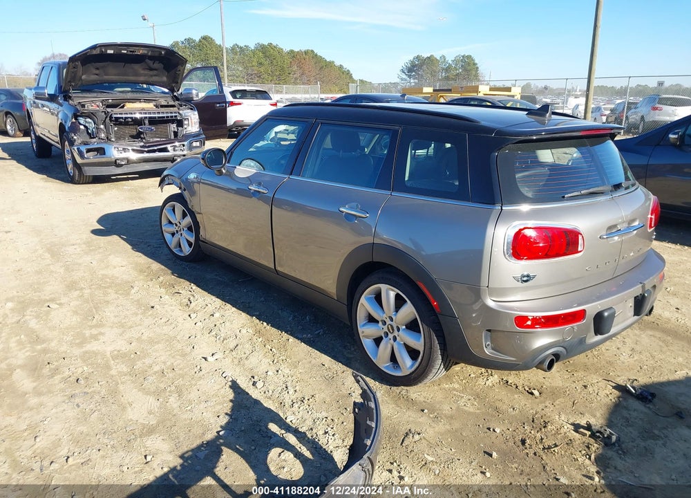 2016 MINI CLUBMAN COOPER S VIN: WMWLN9C53G2B31111