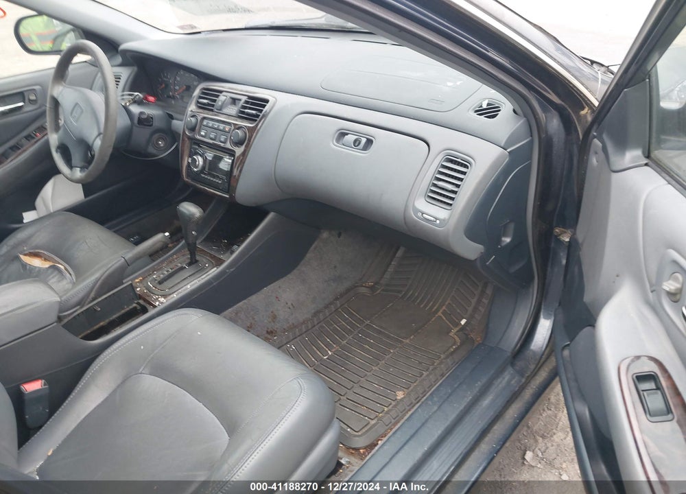 1999 HONDA ACCORD EX VIN: 1HGCG6679XA026652