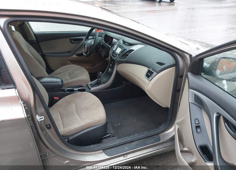 2016 HYUNDAI ELANTRA SE VIN: 5NPDH4AE0GH772426