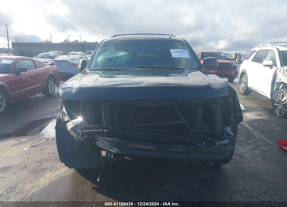 2011 CHEVROLET SUBURBAN 1500 LT1 VIN: 1GNSCJE05BR210128