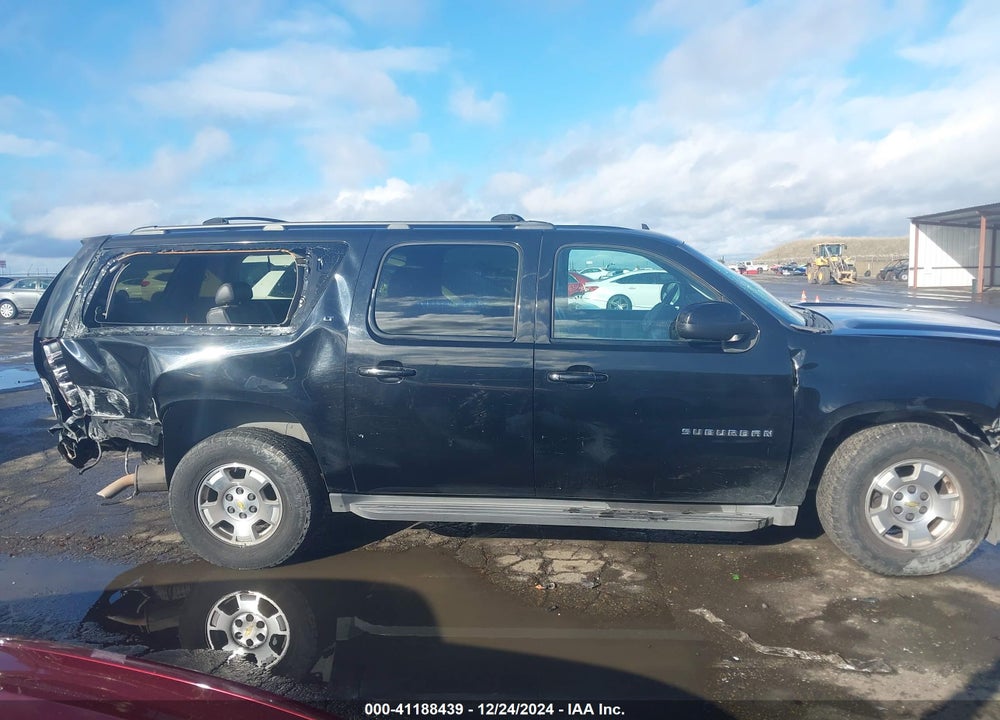 2011 CHEVROLET SUBURBAN 1500 LT1 VIN: 1GNSCJE05BR210128