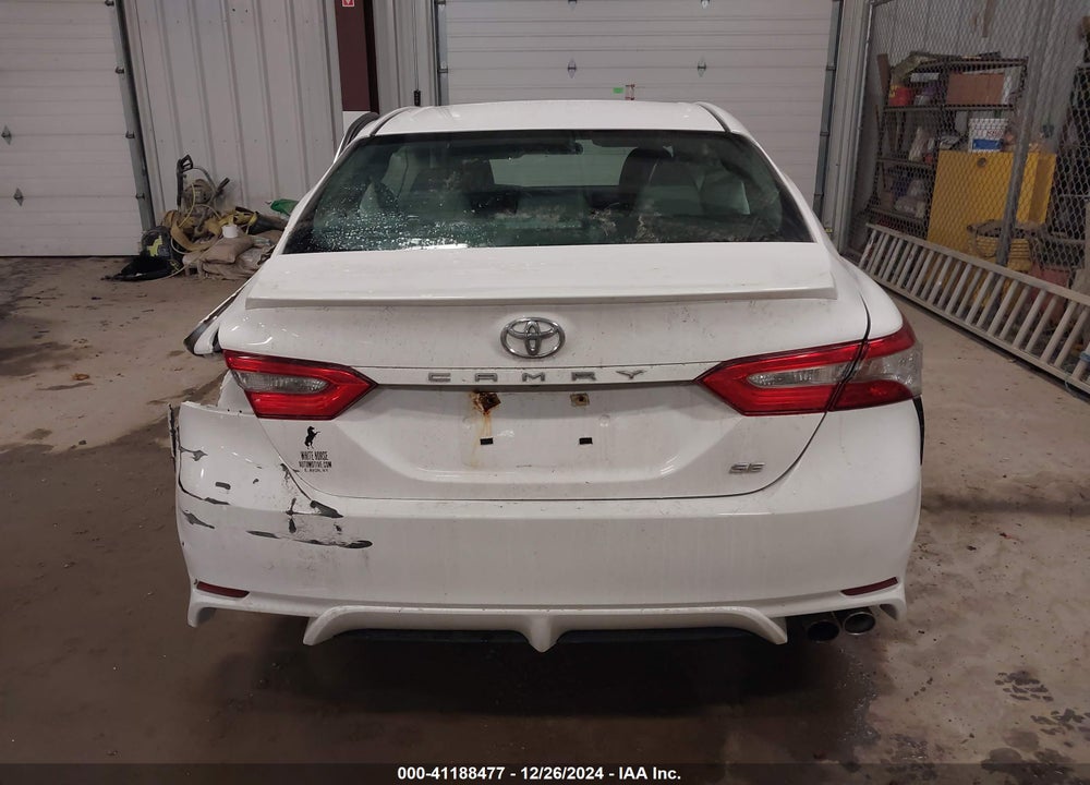 2018 TOYOTA CAMRY VIN: 4T1B11HK5JU027993
