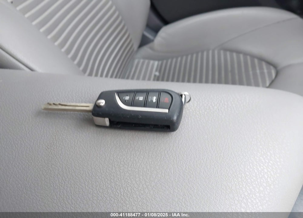 2018 TOYOTA CAMRY VIN: 4T1B11HK5JU027993