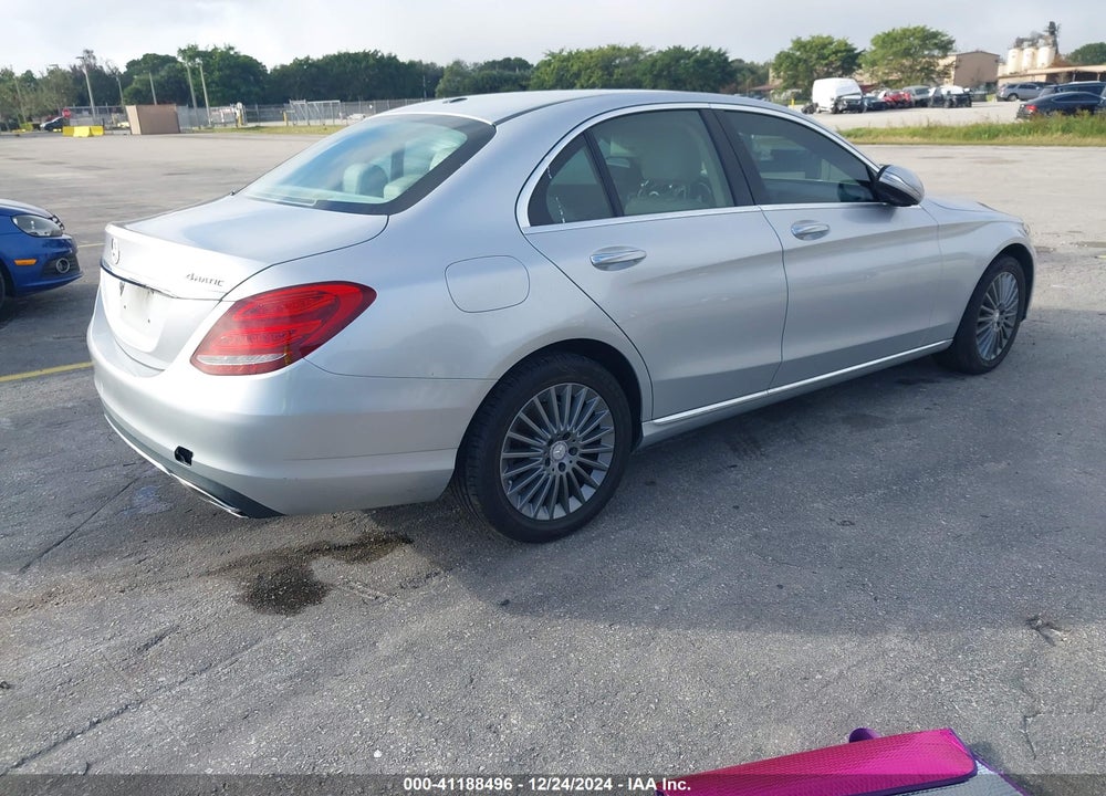 2015 MERCEDES-BENZ C 300 4MATIC/LUXURY 4MATIC/SPORT 4MATIC VIN: 55SWF4KB0FU008638