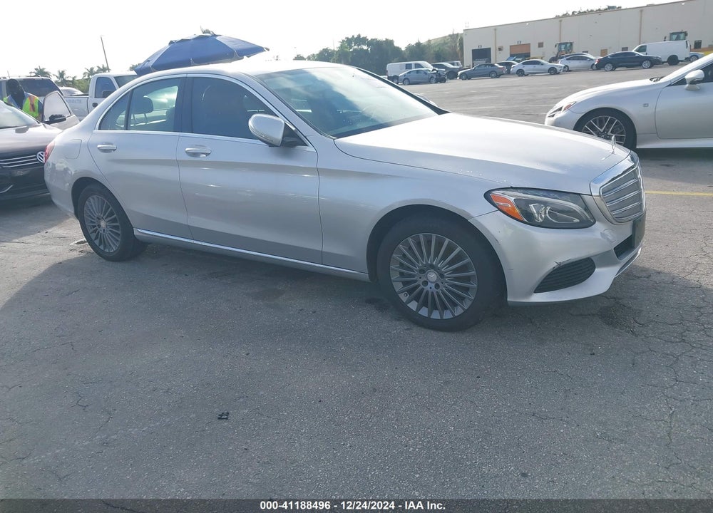 2015 MERCEDES-BENZ C 300 4MATIC/LUXURY 4MATIC/SPORT 4MATIC VIN: 55SWF4KB0FU008638