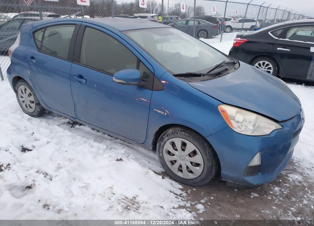 2013 TOYOTA PRIUS C TWO VIN: JTDKDTB36D1538093