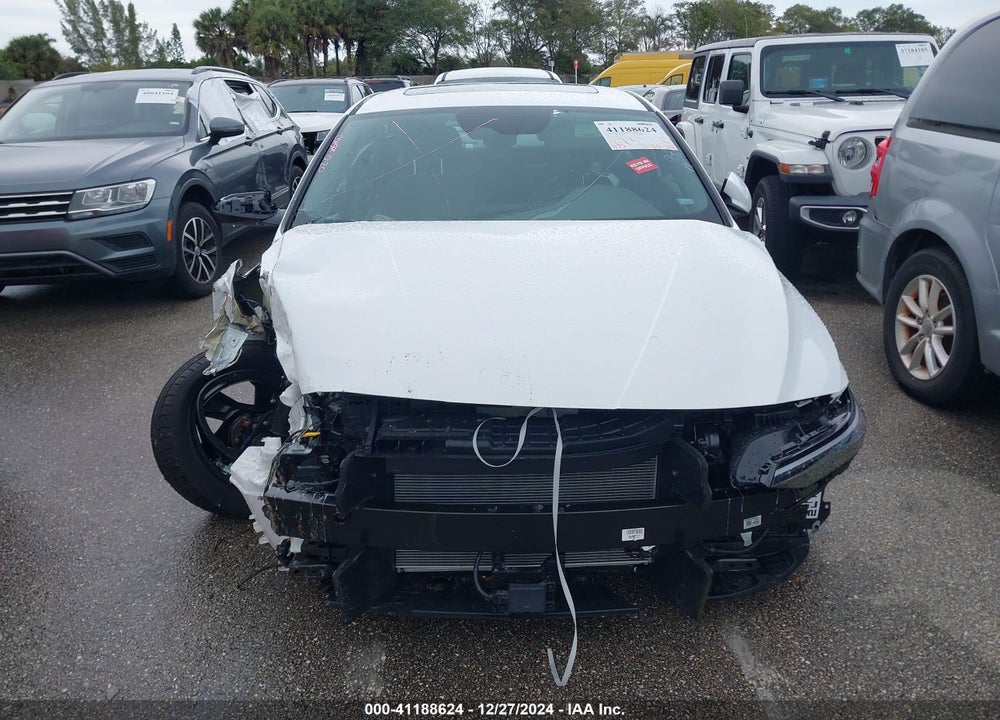 2025 HYUNDAI ELANTRA VIN: KMHLS4DG6SU905131