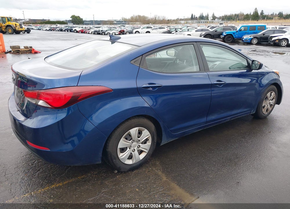 2016 HYUNDAI ELANTRA SE VIN: 5NPDH4AE6GH683444