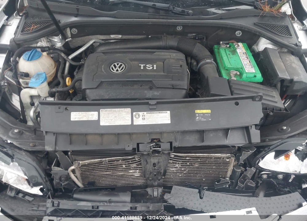 2015 VOLKSWAGEN PASSAT VIN: 1VWAT7A37FC088966