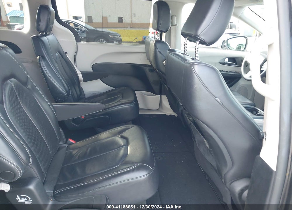 2022 CHRYSLER PACIFICA TOURING L VIN: 2C4RC1BG3NR195300