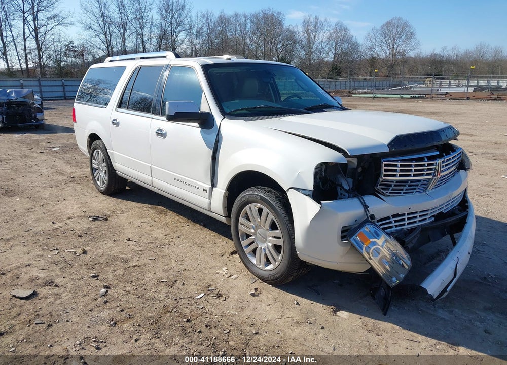 2014 LINCOLN NAVIGATOR L VIN: 5LMJJ3H58EEL04408