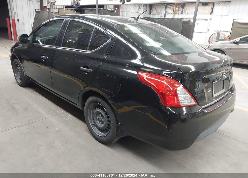 2015 NISSAN VERSA 1.6 S+ VIN: 3N1CN7AP4FL844334