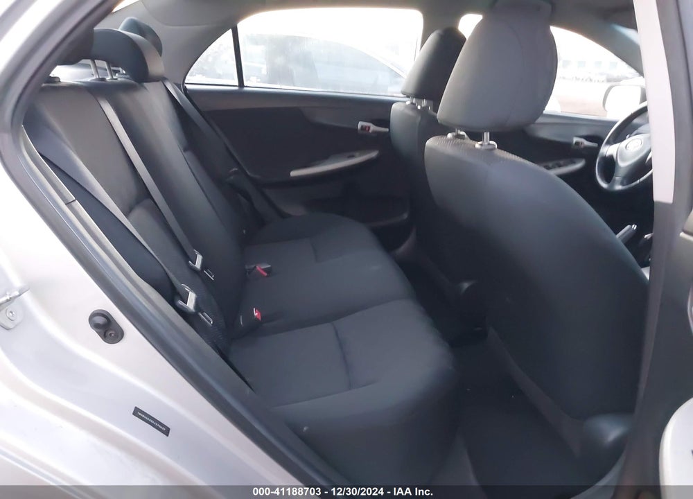 2010 TOYOTA COROLLA S VIN: 1NXBU4EE0AZ370637