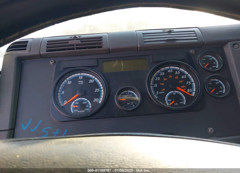 2015 FREIGHTLINER CASCADIA 125 VIN: 3AKJGLD58FSGH5329