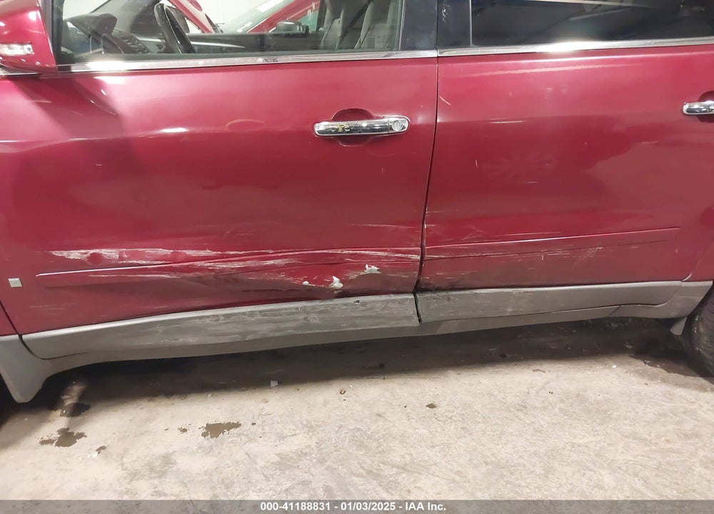2011 CHEVROLET TRAVERSE 2LT VIN: 1GNKVJED8BJ272022