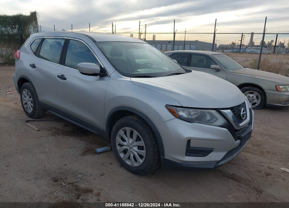 2017 NISSAN ROGUE S VIN: KNMAT2MV9HP510556