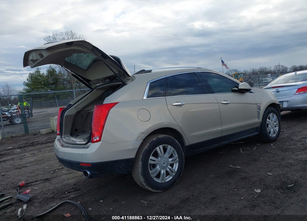 2010 CADILLAC SRX LUXURY COLLECTION VIN: 3GYFNAEY4AS634352
