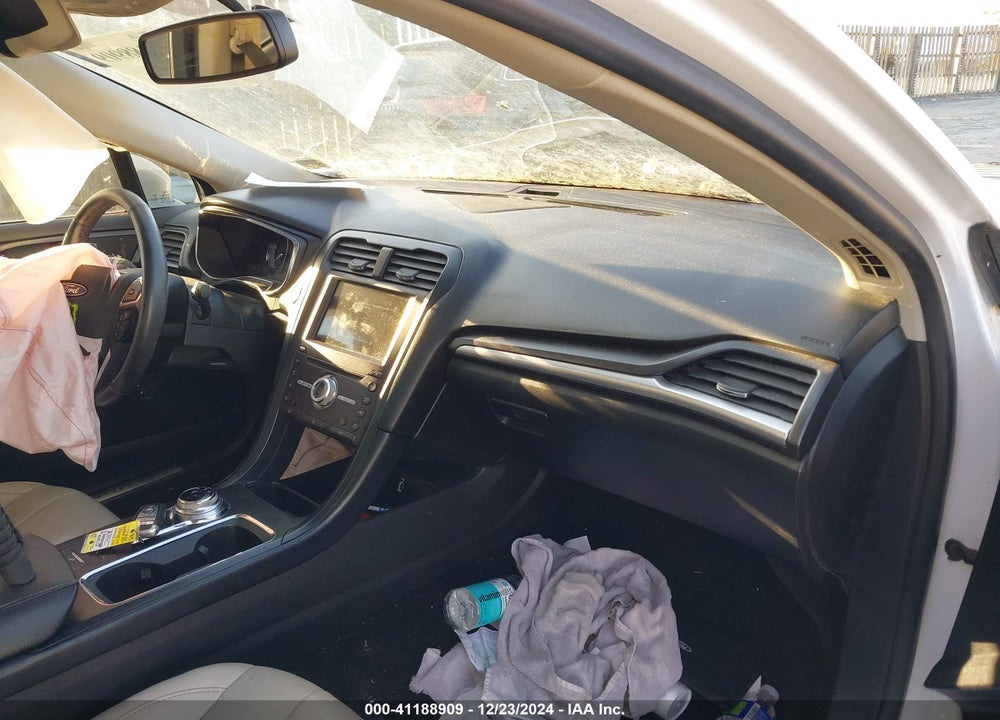 2018 FORD FUSION HYBRID TITANIUM VIN: 3FA6P0RUXJR131617