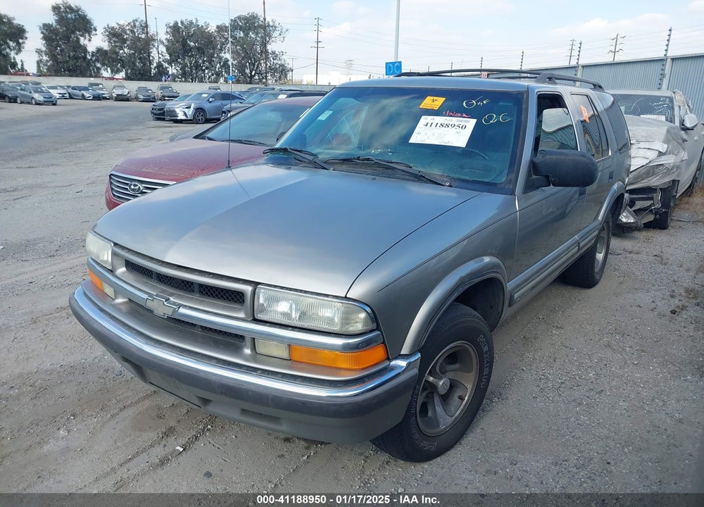 2001 CHEVROLET BLAZER LT VIN: 1GNCS13W312125925