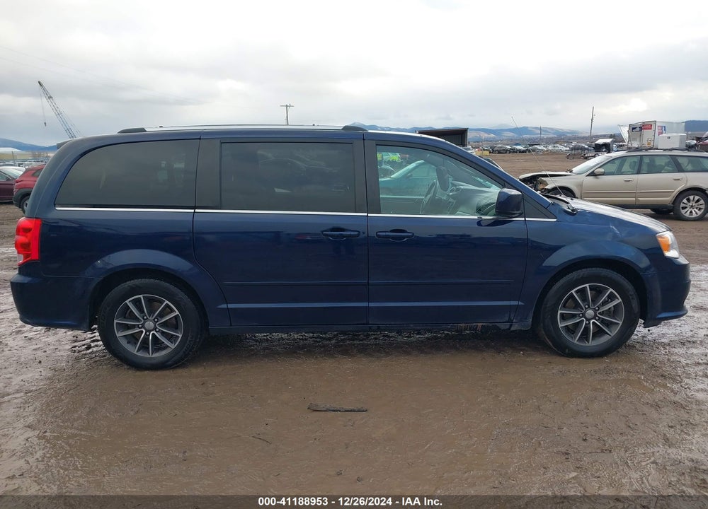 2017 DODGE GRAND CARAVAN SXT VIN: 2C4RDGCG8HR624983