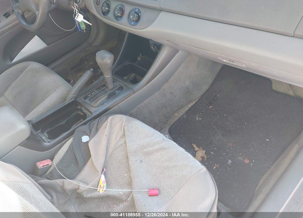 2002 TOYOTA CAMRY VIN: 4T1BE32KX2U072051