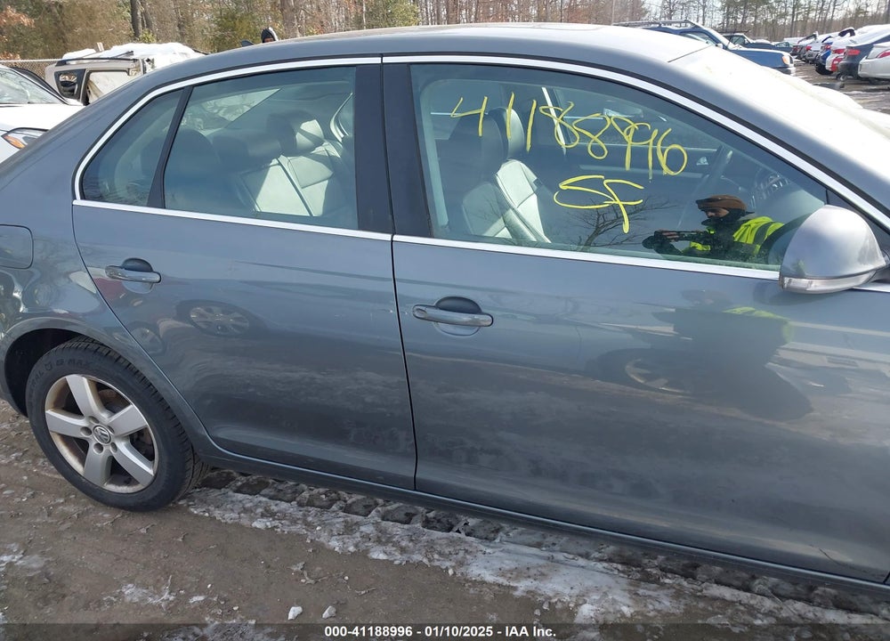2009 VOLKSWAGEN JETTA SE VIN: 3VWRM71K79M135200
