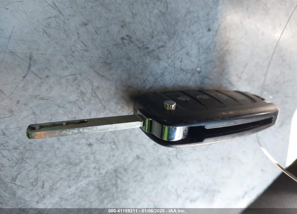 2020 HYUNDAI KONA SE VIN: KM8K12AA0LU528879