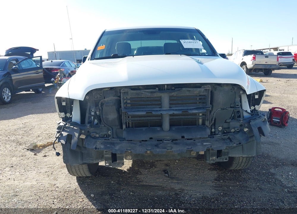 2020 RAM 1500 CLASSIC VIN: 1C6RR6TT0LS102517