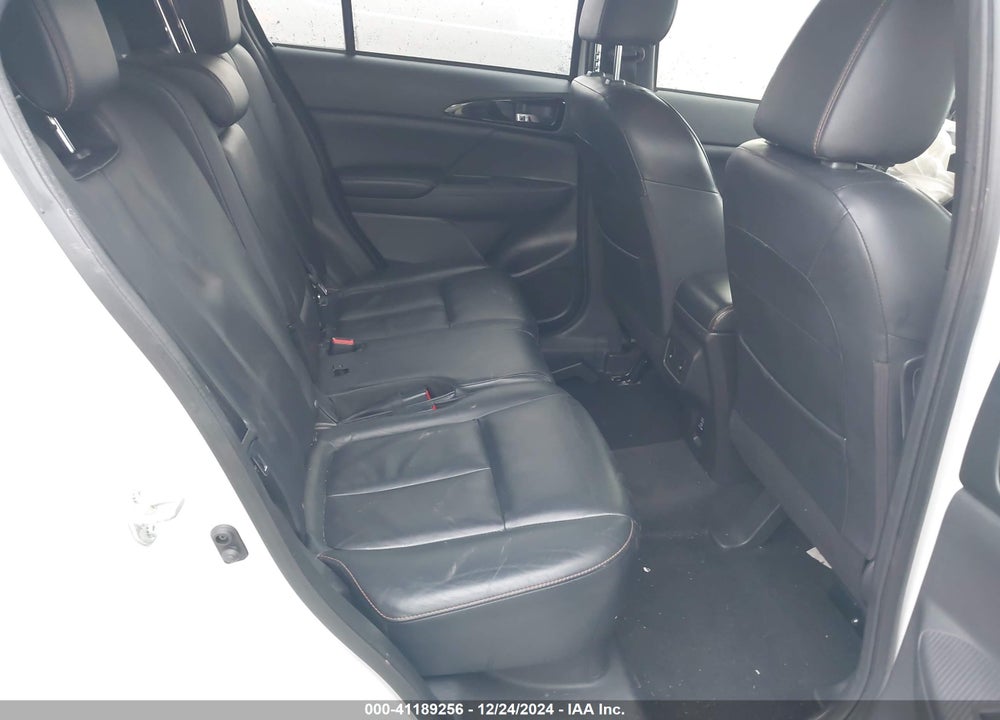 2018 MITSUBISHI ECLIPSE CROSS SEL VIN: JA4AT5AA8JZ061331