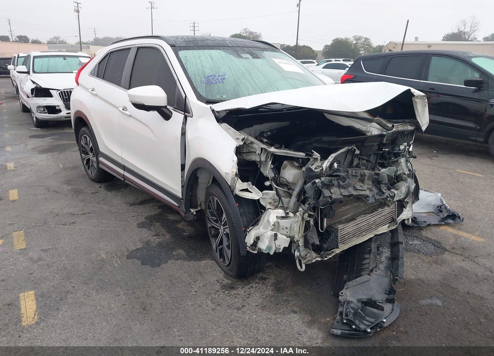 2018 MITSUBISHI ECLIPSE CROSS SEL VIN: JA4AT5AA8JZ061331