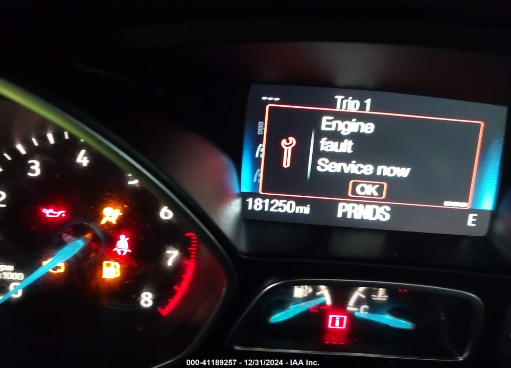 2015 FORD FOCUS SE VIN: 1FADP3F24FL240253