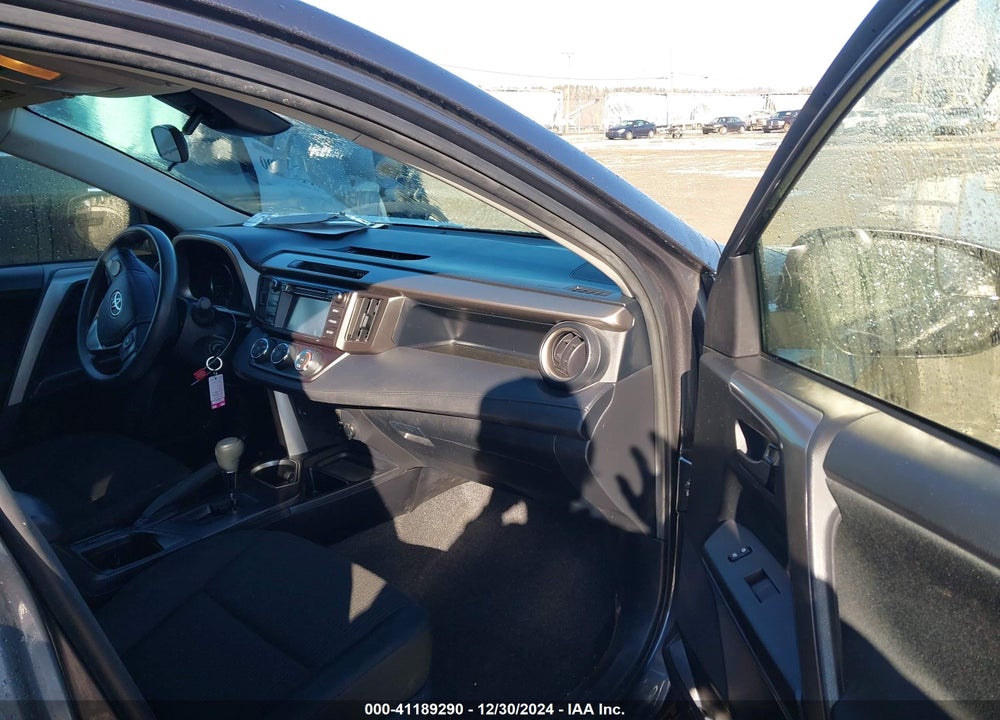 2018 TOYOTA RAV4 LE VIN: JTMBFREV7JJ245552