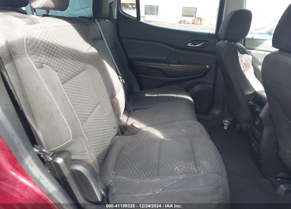 2019 GMC ACADIA SLE-1 VIN: 1GKKNKLA5KZ136587