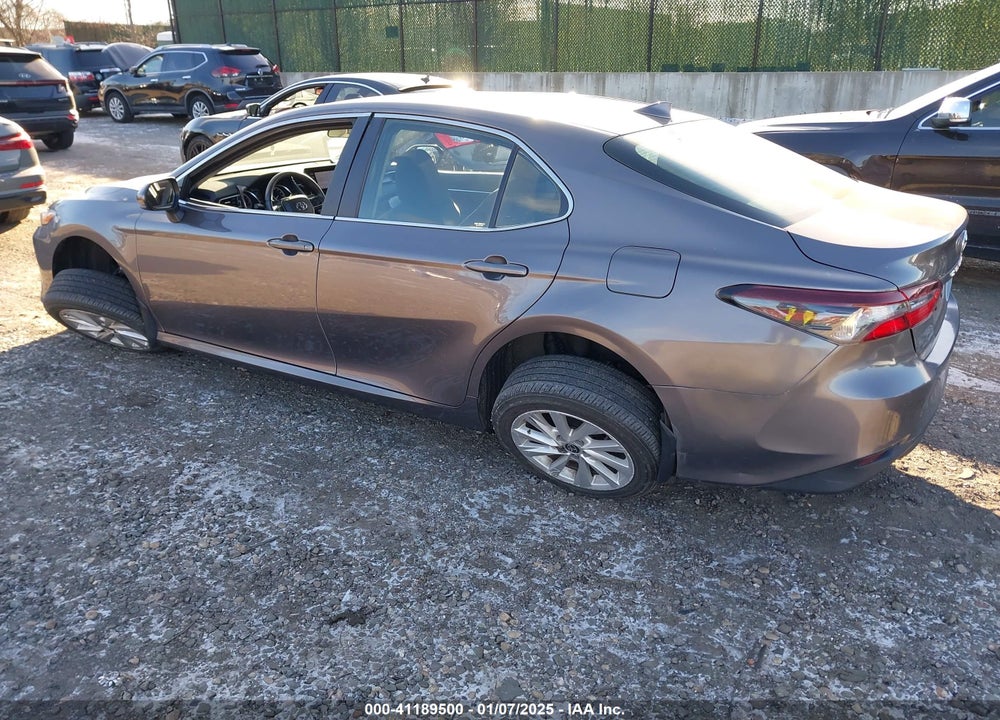 2021 TOYOTA CAMRY LE VIN: 4T1C11AK6MU616117